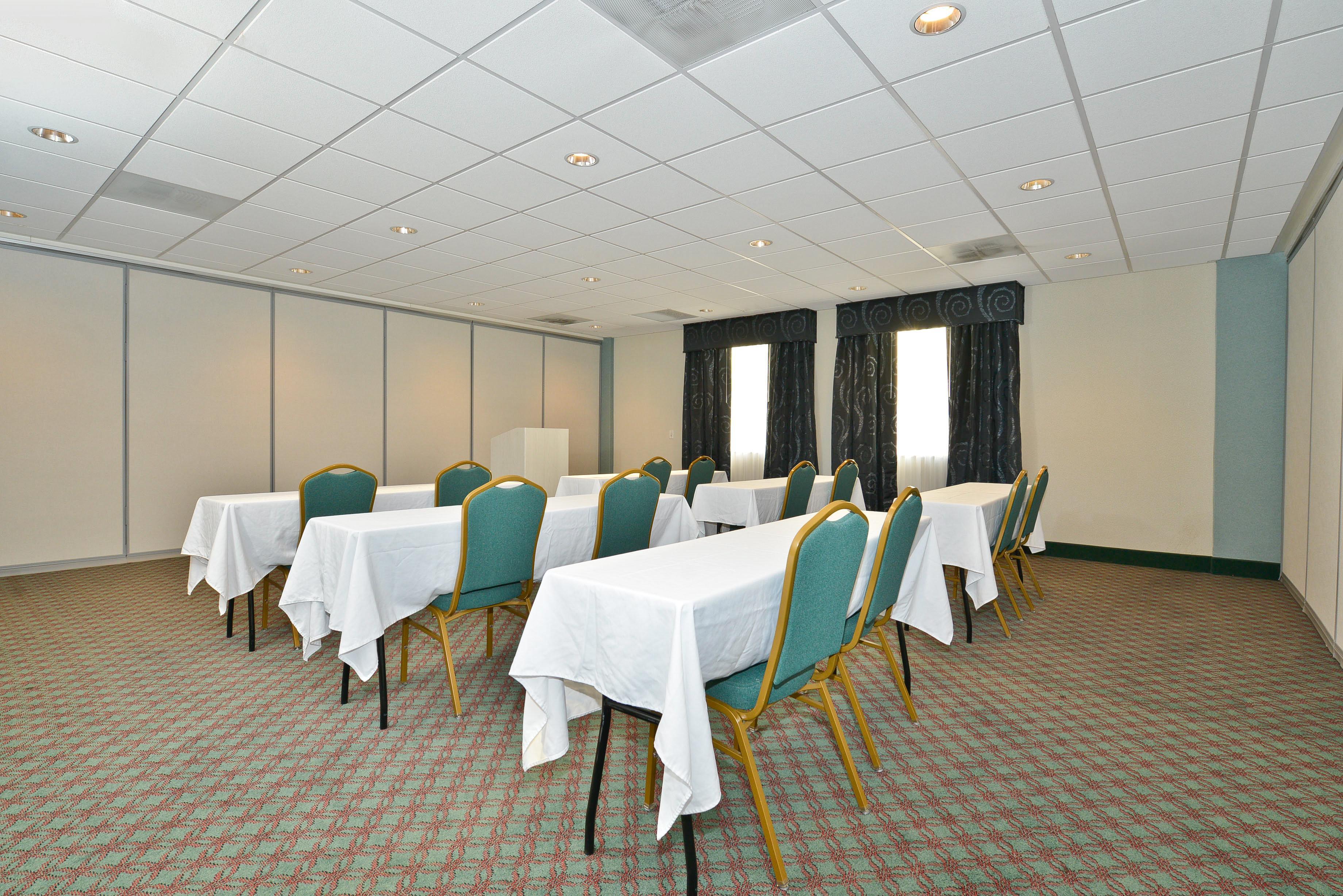 Holiday Inn Express & Suites Tacoma South - Lakewood By Ihg Екстер'єр фото