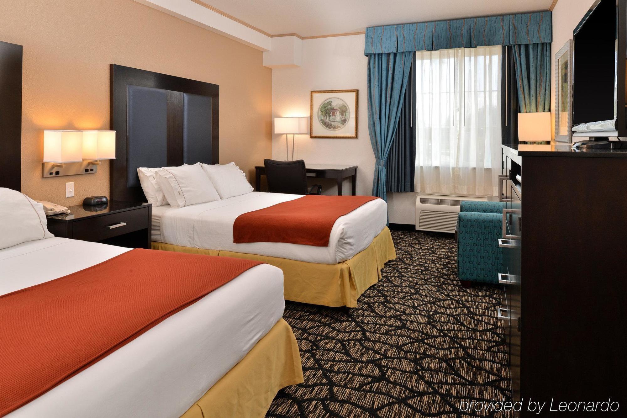 Holiday Inn Express & Suites Tacoma South - Lakewood By Ihg Екстер'єр фото