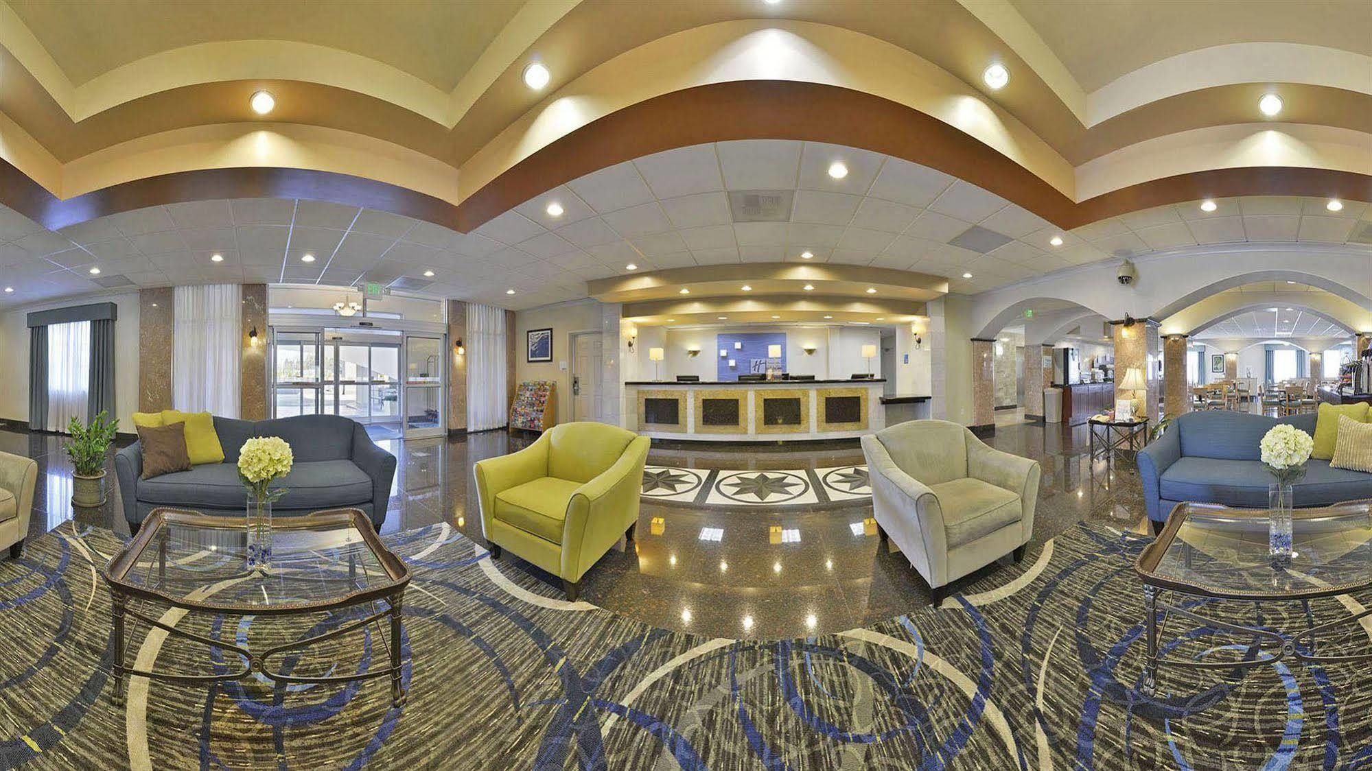 Holiday Inn Express & Suites Tacoma South - Lakewood By Ihg Екстер'єр фото