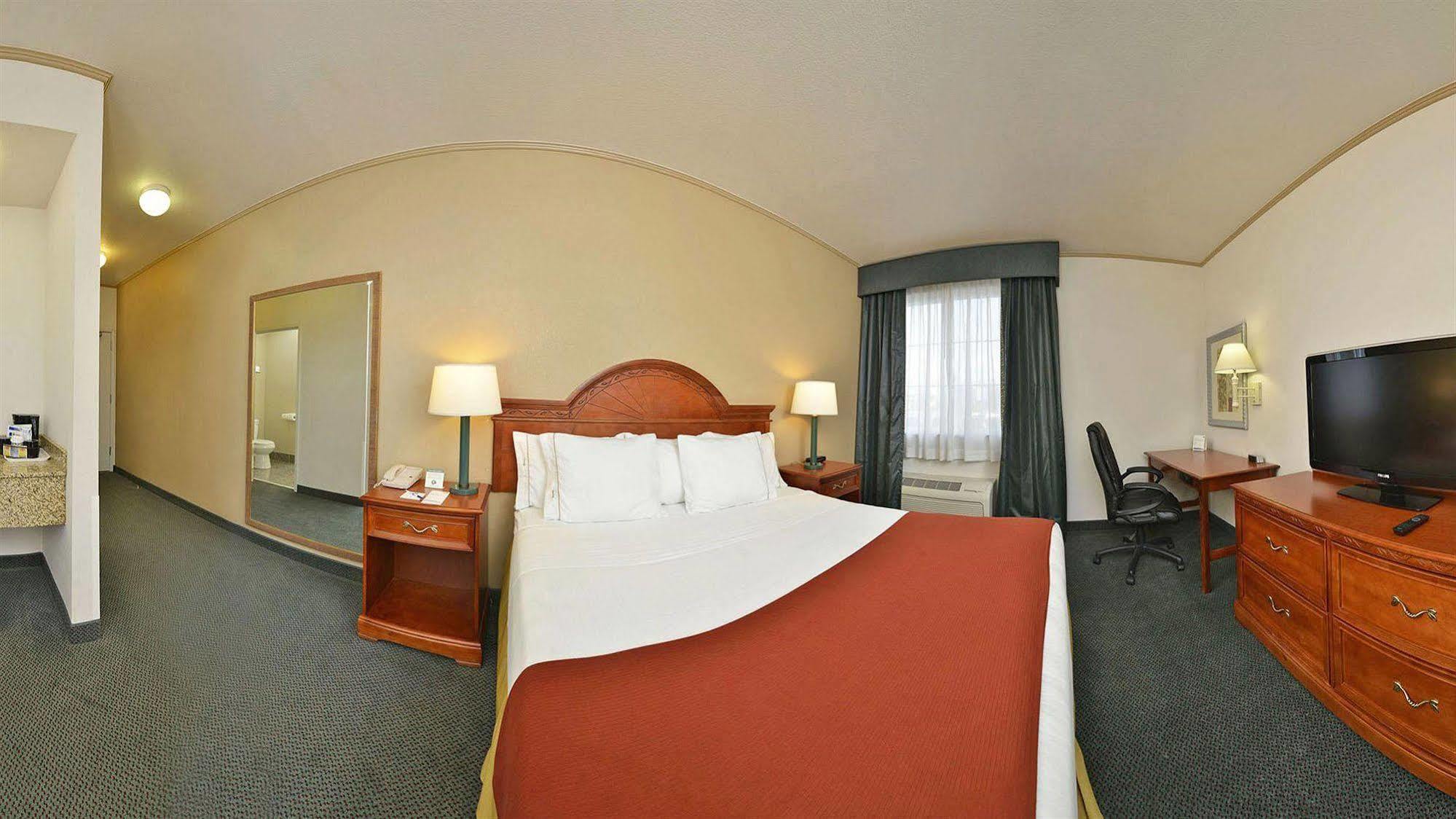 Holiday Inn Express & Suites Tacoma South - Lakewood By Ihg Екстер'єр фото